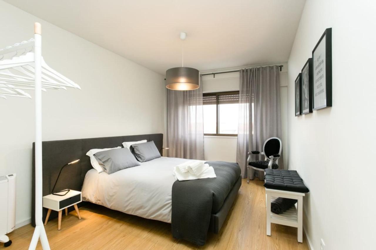 Aposentus - Elegant Functionality Porto Downtown Apartment Bagian luar foto