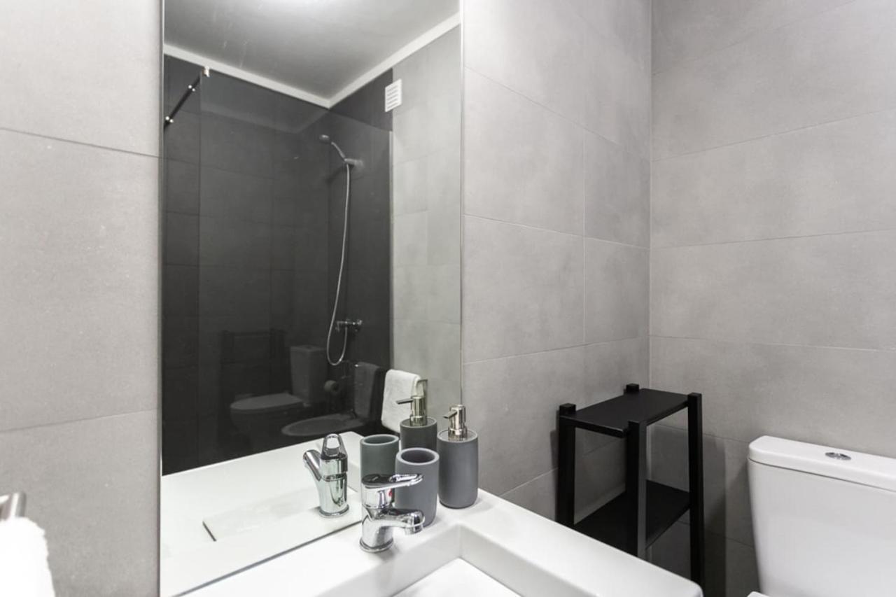 Aposentus - Elegant Functionality Porto Downtown Apartment Bagian luar foto