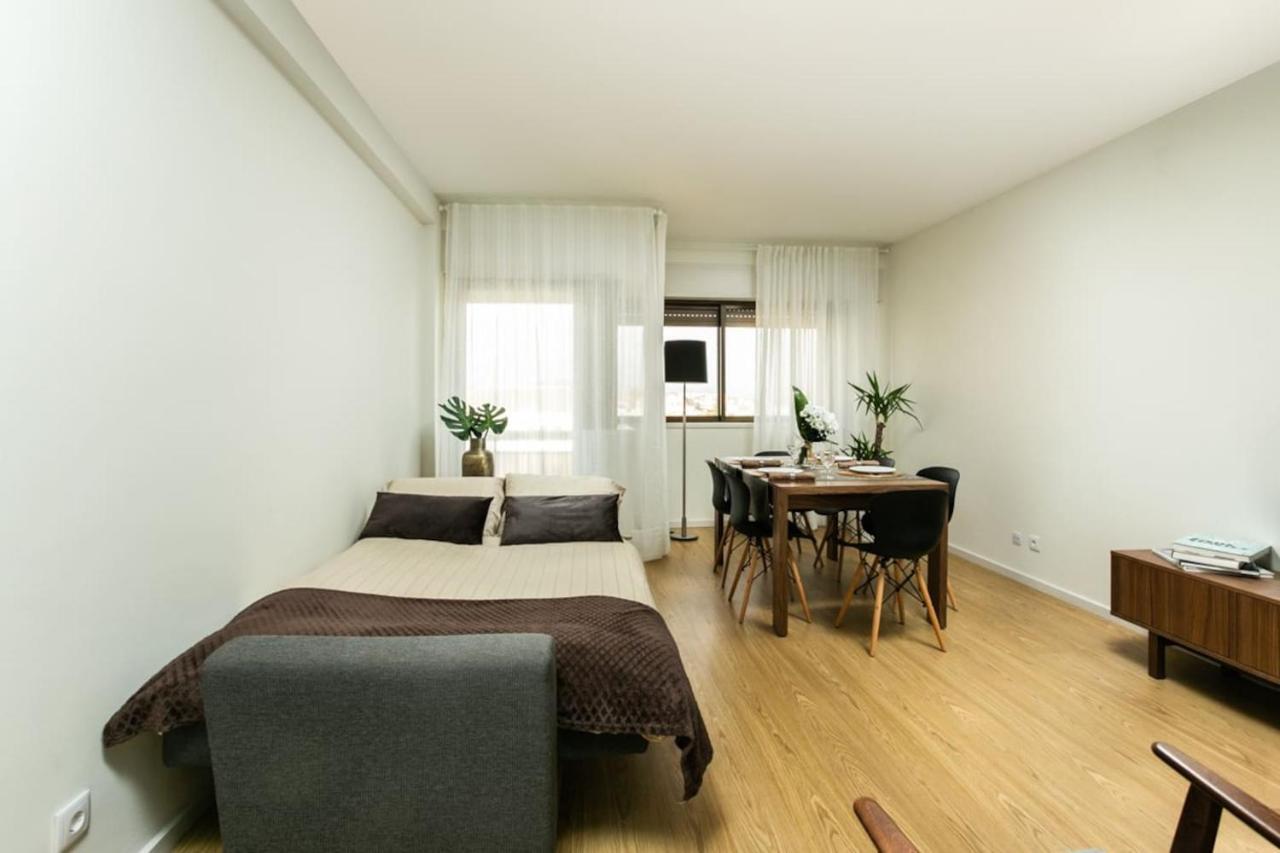 Aposentus - Elegant Functionality Porto Downtown Apartment Bagian luar foto