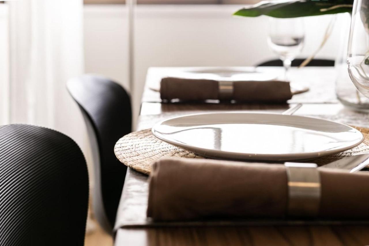 Aposentus - Elegant Functionality Porto Downtown Apartment Bagian luar foto