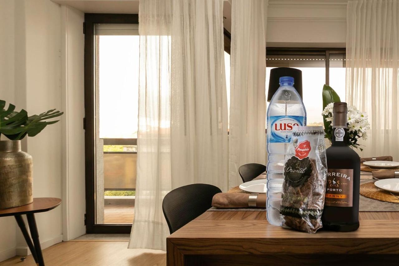 Aposentus - Elegant Functionality Porto Downtown Apartment Bagian luar foto